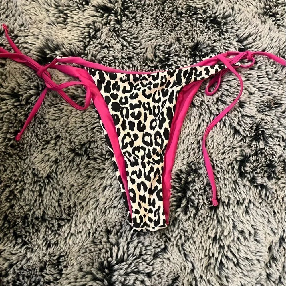 NWOT super cheeky bikini